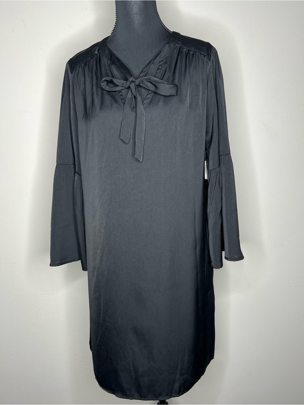Chic Black Tie-Neck Shift Dress Old Navy Size Small
